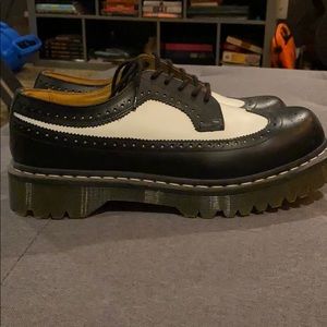 Men’s Dr. Doc Martin Wing Tip  Saddle Oxford 11